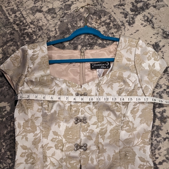 Vintage top! - Picture 9 of 10